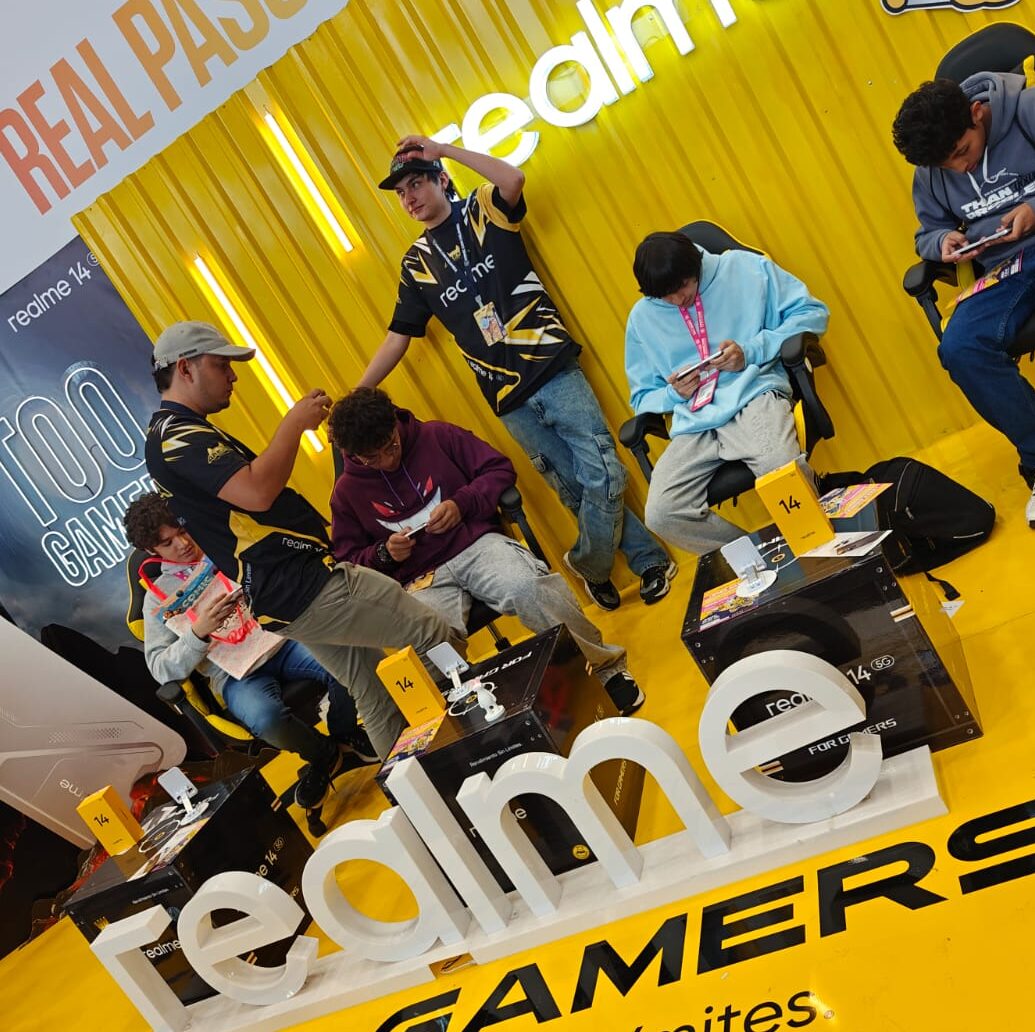 Realme y 40°Grados encendieron la Comic-Con 2025 en Corferias con experiencias unicas para gamers